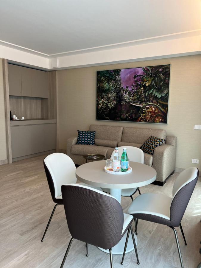 Ceccarini 9 Home Suite Home Риччоне Экстерьер фото